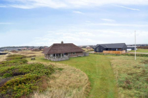 Cozy Summer House Near Sea And Nature